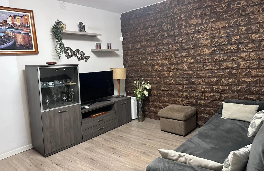 Comfortable Apartment Close To Bunkers Del Carmel!-1