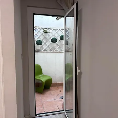 Comfortable Apartment Close To Bunkers Del Carmel!-2